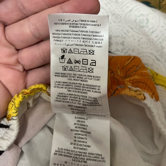 GUESS Off Shoulder Nidia Top Size XL - Picture 7 of 9